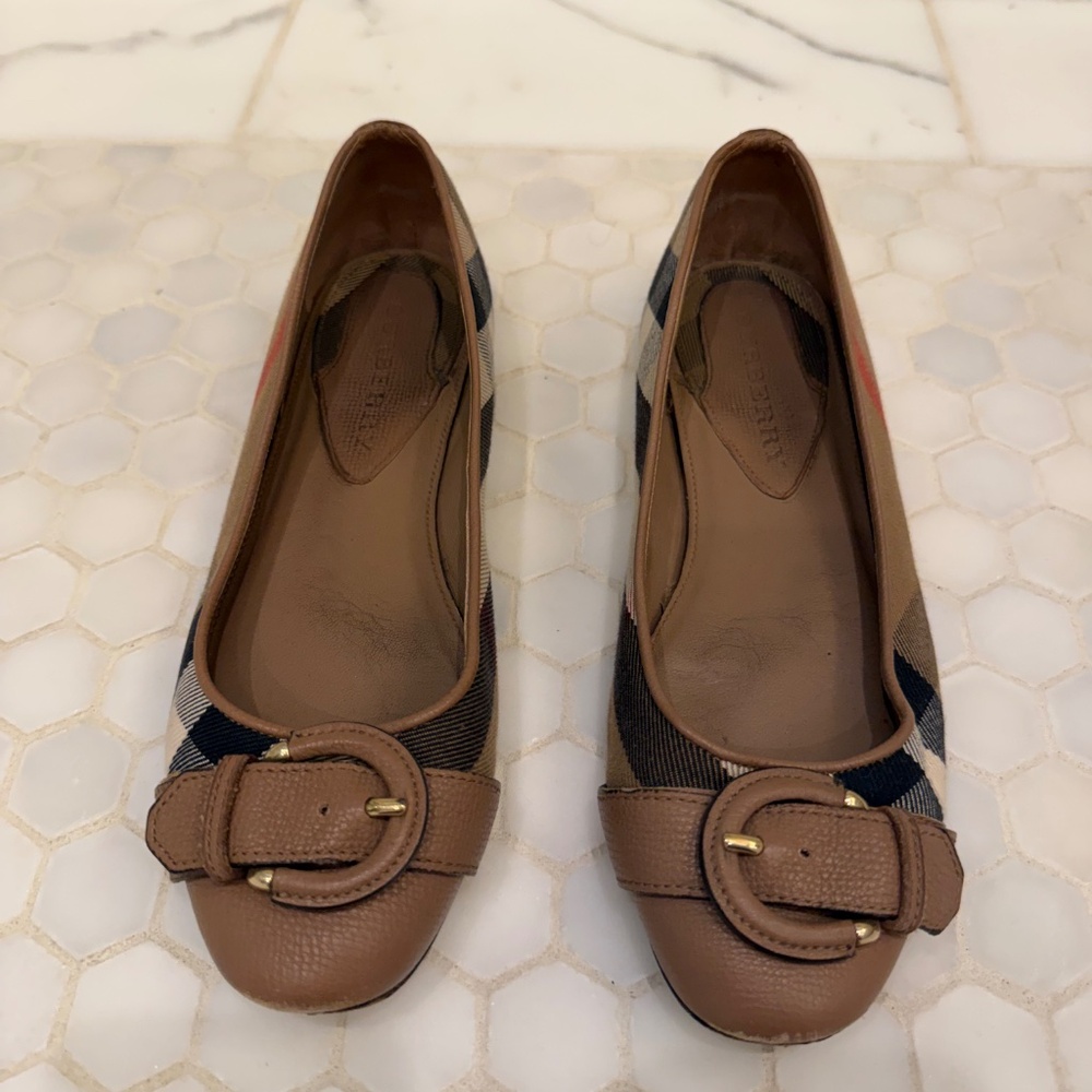Burberry Flats